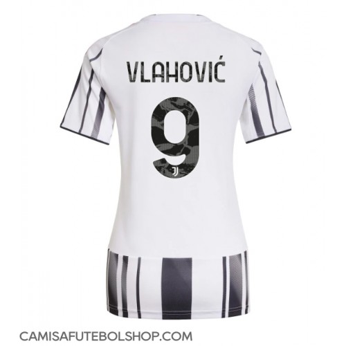 Camisa de time de futebol Juventus Dusan Vlahovic #9 Replicas 1º Equipamento Feminina 2025-26 Manga Curta